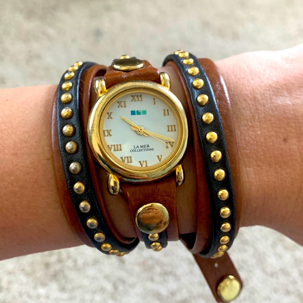 La Mer Collections Leather wrap watch